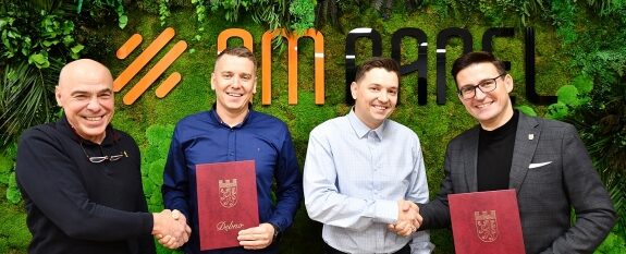 1703338883_5ae0fbec9ef1698977f435eb102d4f3b